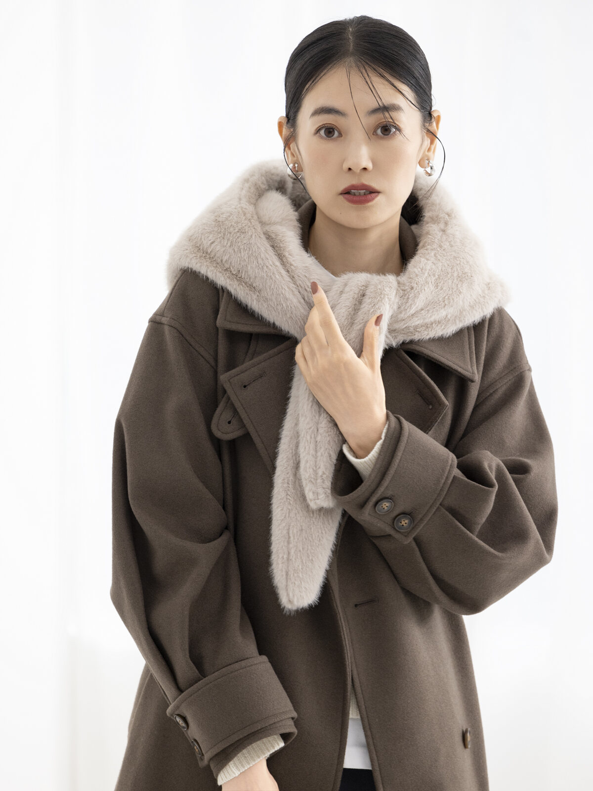 LOOK 11 ロングコートで、冬を美しく。