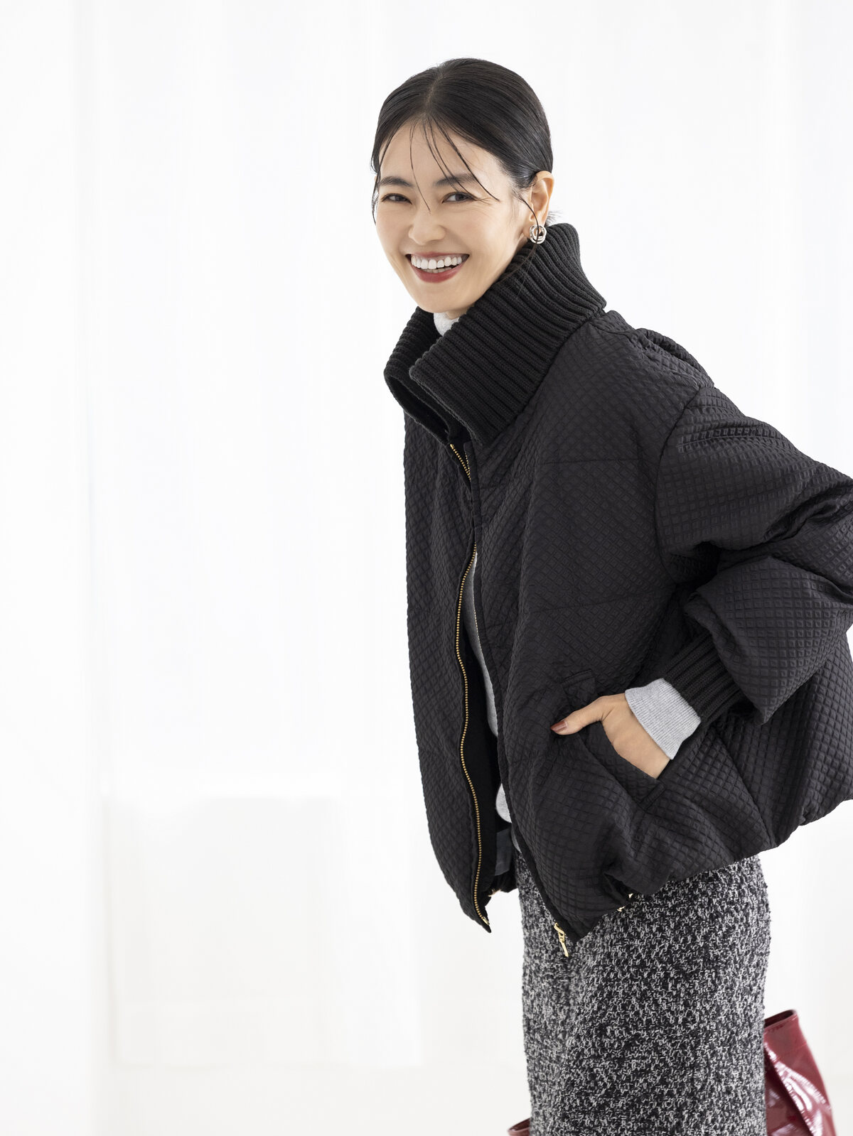 LOOK 13 ダウンも、女性らしく。
